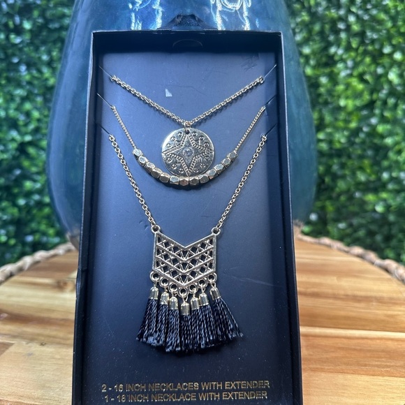 3‎ in 1 gold tone necklace gift set new in box - Picture 2 of 4